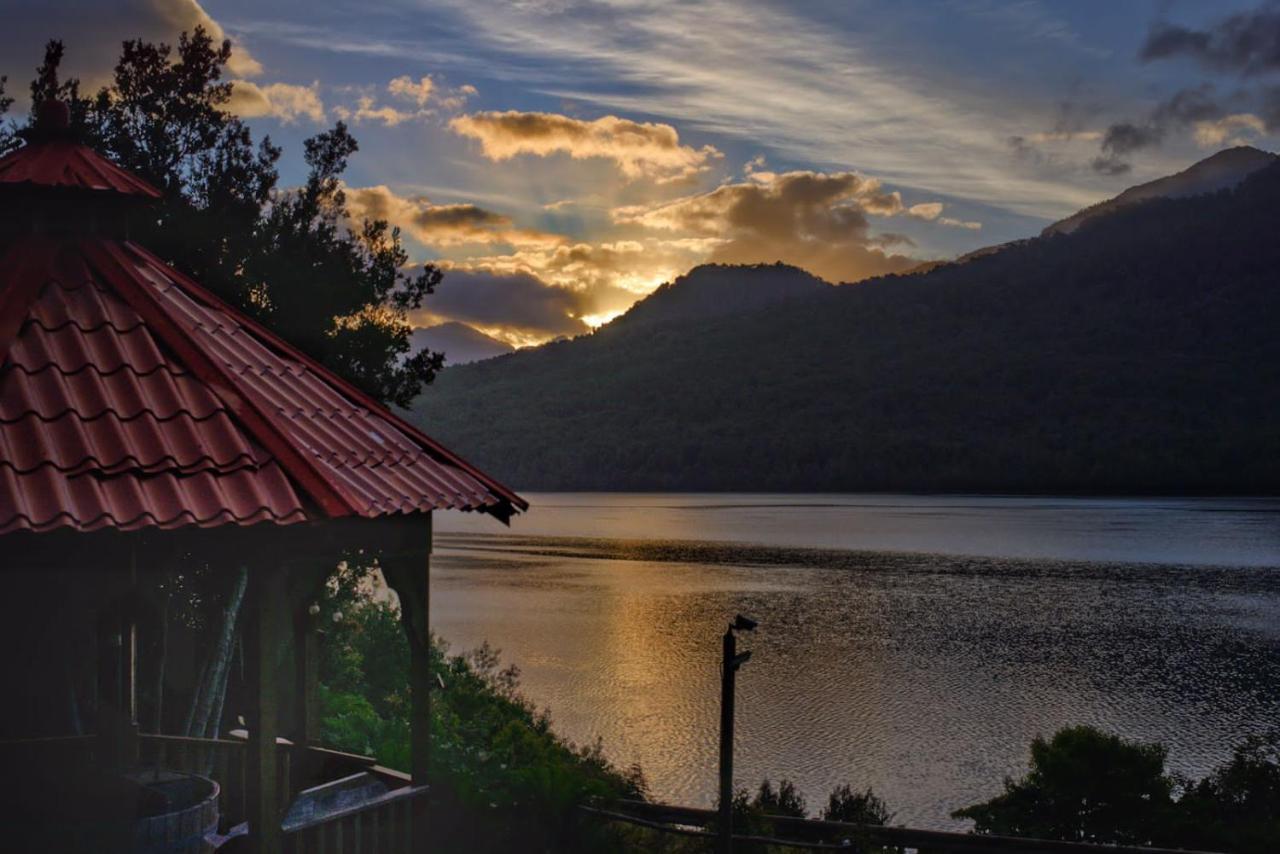 Eco Cabanas Wanderlust Puerto Puyuguapi Exteriör bild