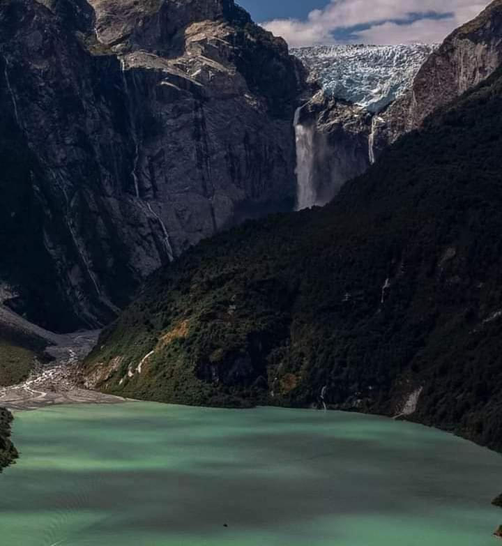 Eco Cabanas Wanderlust Puerto Puyuguapi Exteriör bild