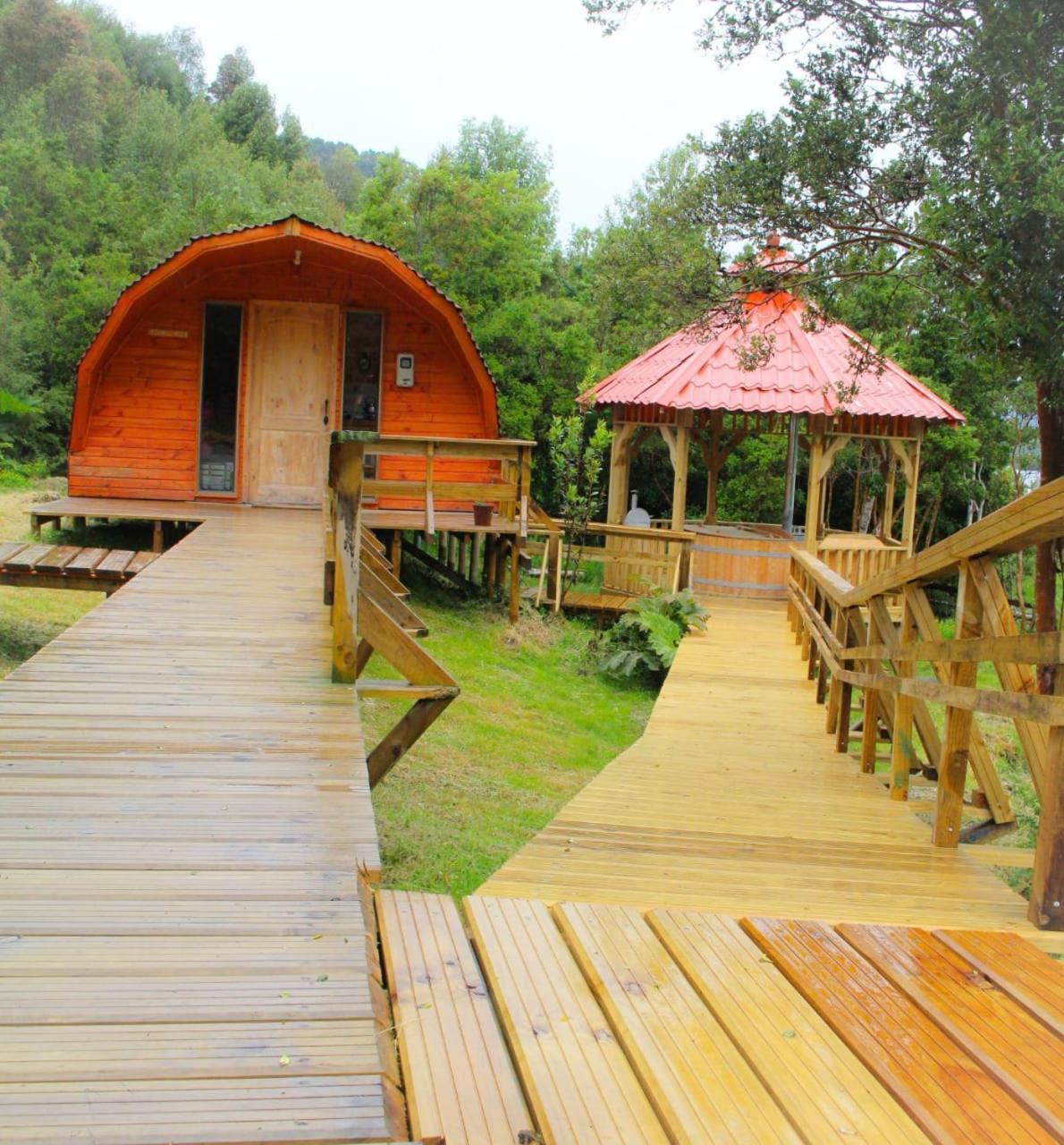 Eco Cabanas Wanderlust Puerto Puyuguapi Exteriör bild