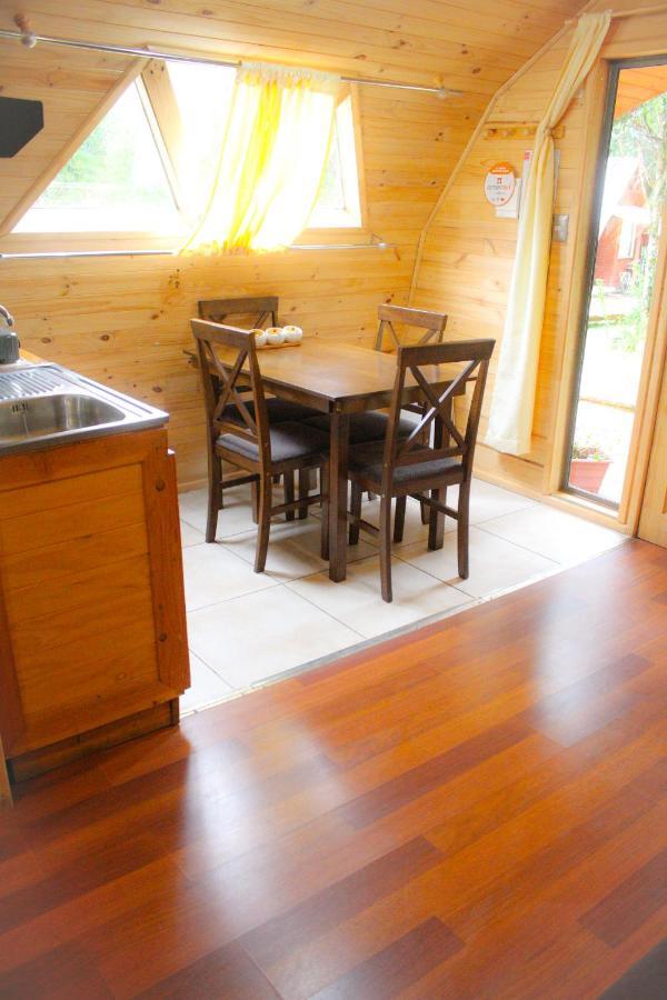 Eco Cabanas Wanderlust Puerto Puyuguapi Exteriör bild